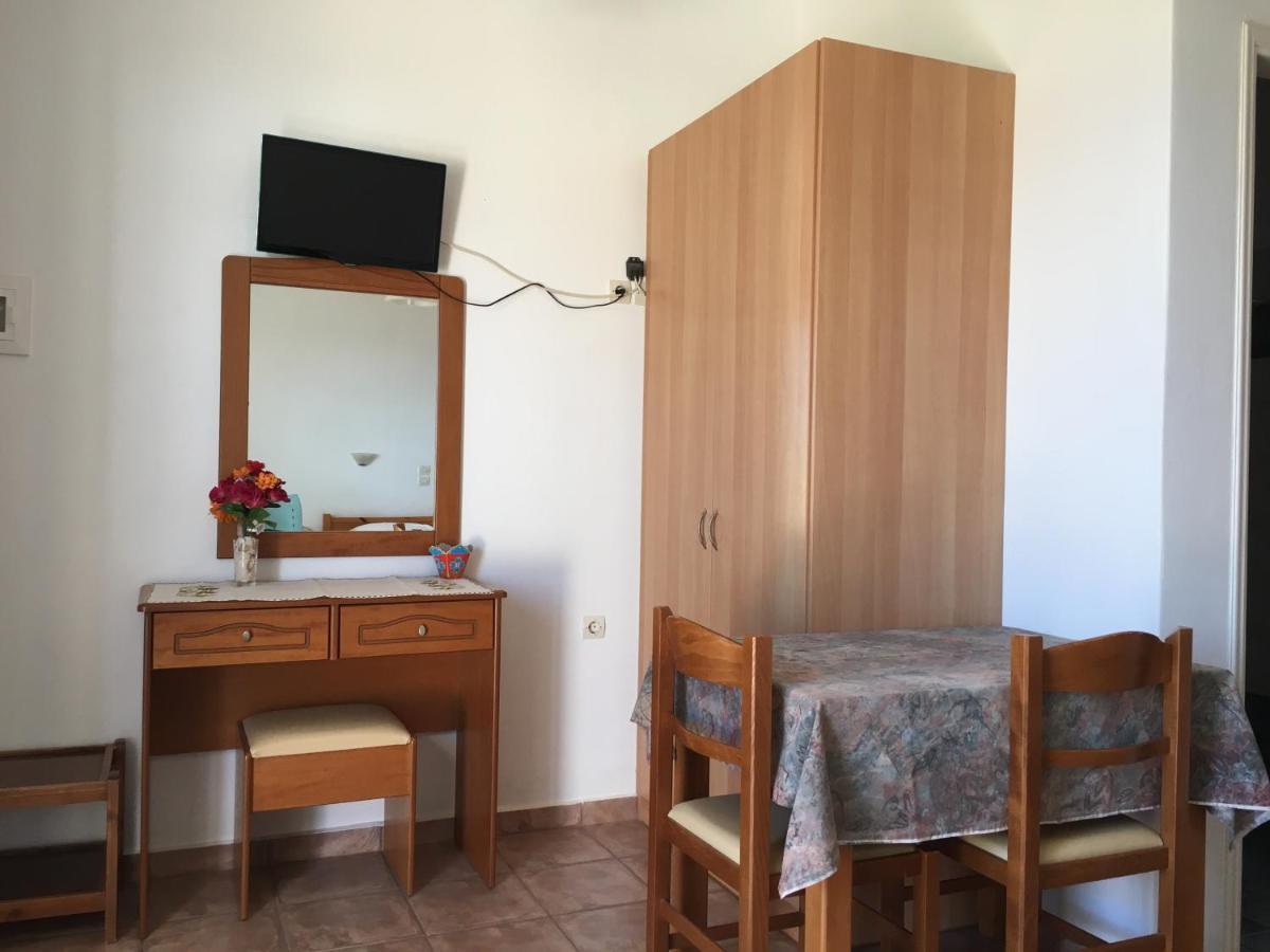 Eugenia Travasarou Sea View Appartments Diakofti Exterior foto