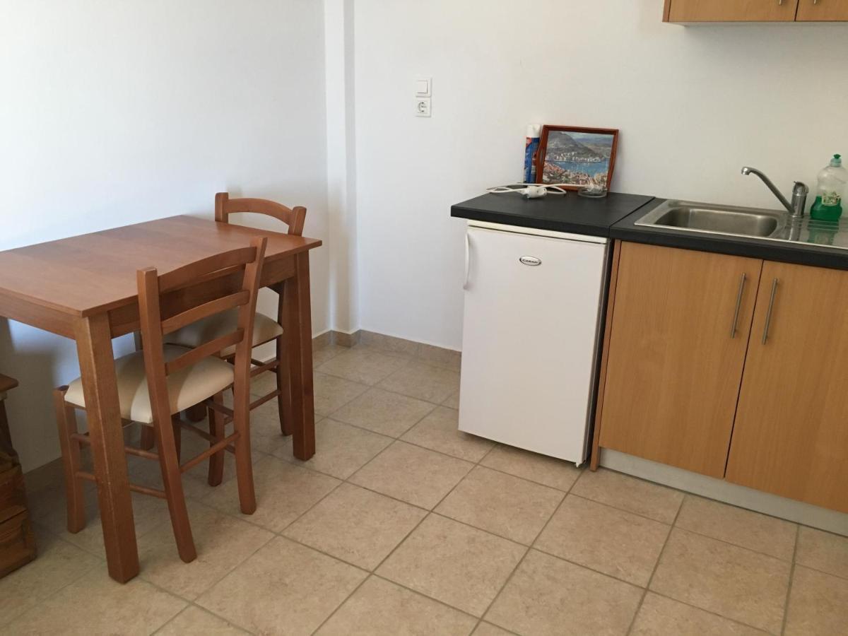 Eugenia Travasarou Sea View Appartments Diakofti Exterior foto